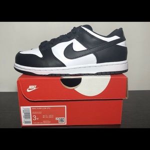 Nike dunk panda low size 3 youth or 4.5 in woman’s ( 3 mens ) brand new